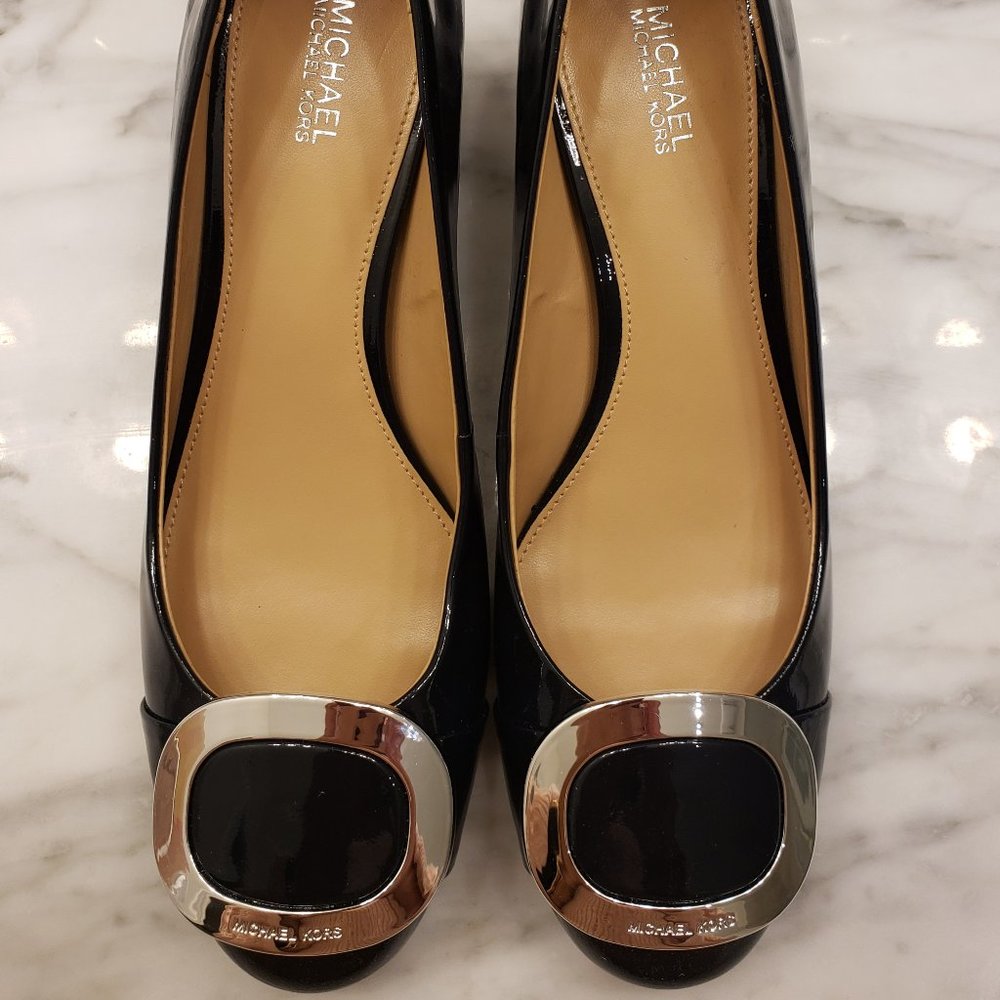 Michael Kors Pauline Pumps in Navy - 7.5